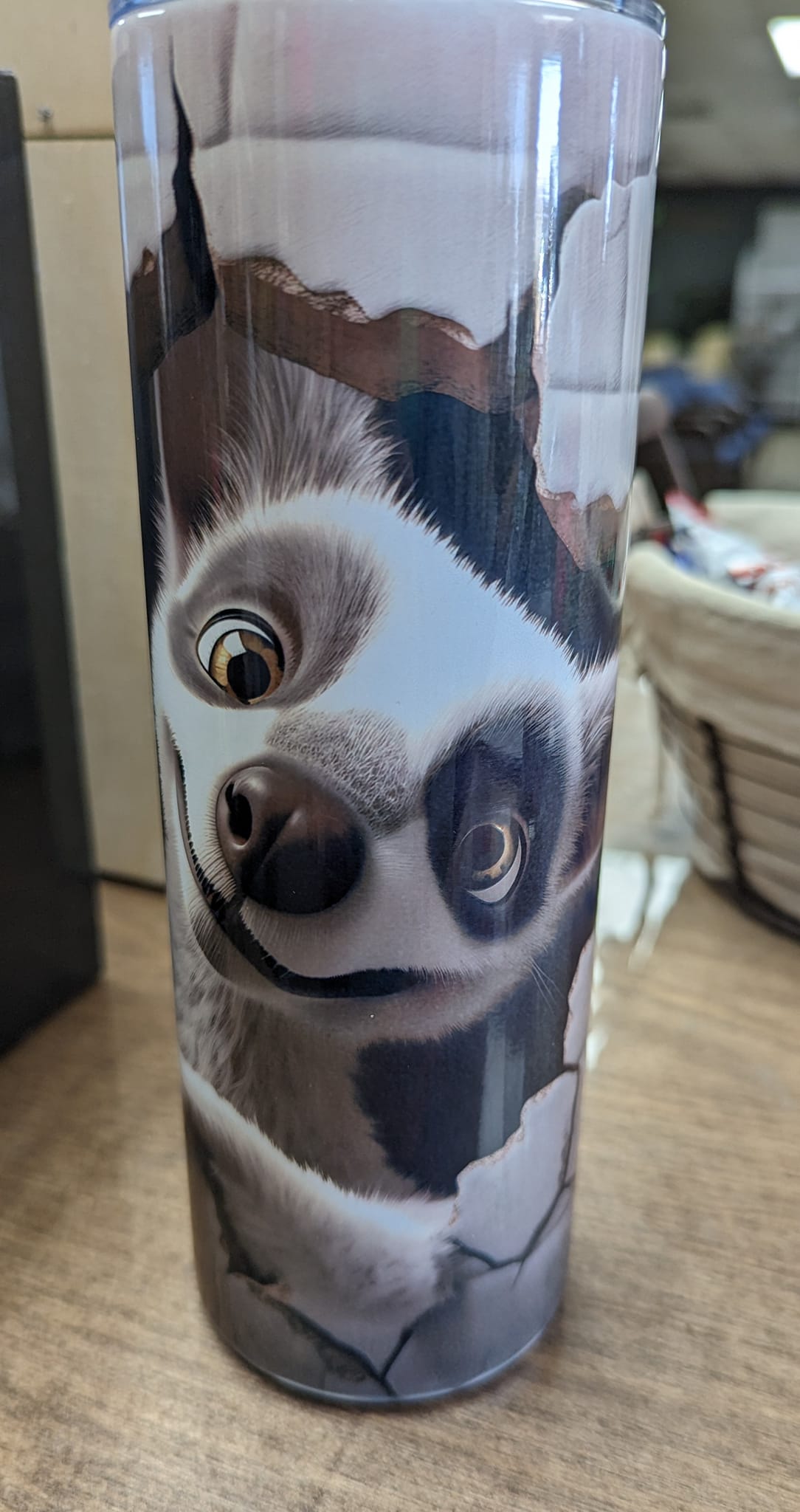 Lemur wall tumbler