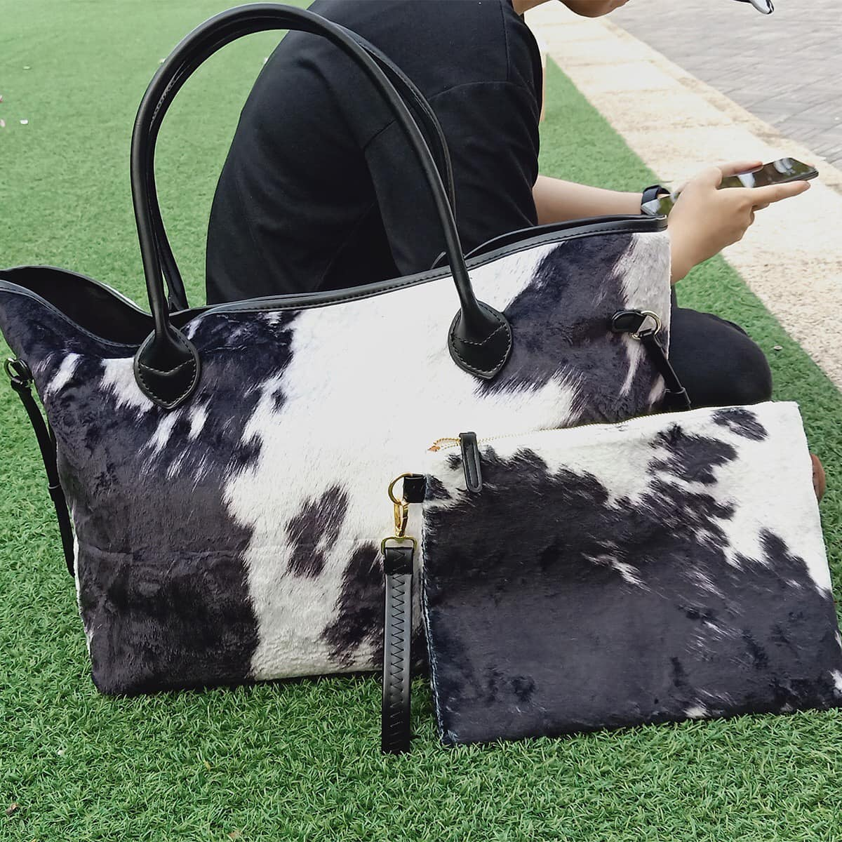 Large-Capacity Plush Cow Print Tote Bag