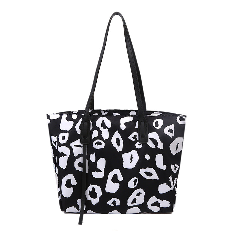 Leopard Print Shoulder Tote Bag