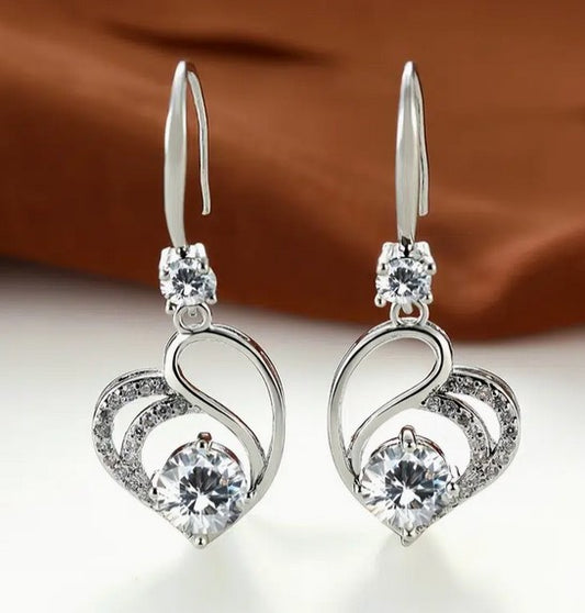 Dainty Heart Earrings